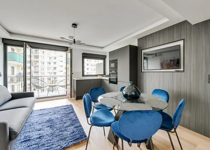 181 One - Superb In Paris. Παρίσι