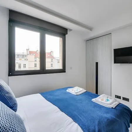 Apartment 181 One - Superb In Paris.